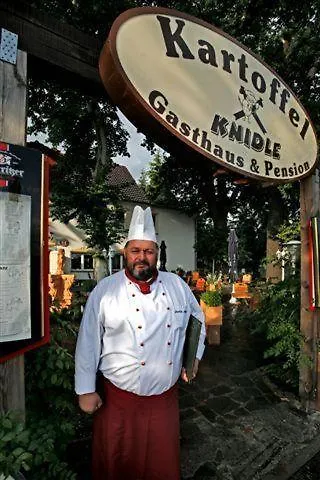 ゲストハウス Kartoffelgasthaus & Knidle リュベナウ